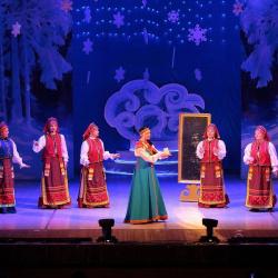 ❄22 января на сцене Дворца культуры прошёл праздничный концерт творческих коллективов ДК «Раз в Крещенский вечерок»????????